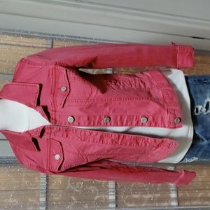 Mudd jean jacket size medium stretchy coral color true to size